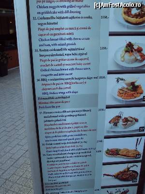 [P21] Nu numai meniurile tipărite, ci şi panourile stradale din faţa restaurantelor prezintă ofertele şi în limba română.  » foto by Carmen Ion
 - 
<span class="allrVoted glyphicon glyphicon-heart hidden" id="av631525"></span>
<a class="m-l-10 hidden" id="sv631525" onclick="voting_Foto_DelVot(,631525,3153)" role="button">șterge vot <span class="glyphicon glyphicon-remove"></span></a>
<a id="v9631525" class=" c-red"  onclick="voting_Foto_SetVot(631525)" role="button"><span class="glyphicon glyphicon-heart-empty"></span> <b>LIKE</b> = Votează poza</a> <img class="hidden"  id="f631525W9" src="/imagini/loader.gif" border="0" /><span class="AjErrMes hidden" id="e631525ErM"></span>