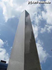 [P45] in curtea castelului este si un monument tip obelisc care seamana cu Washington Monument din Washington, D.C. » foto by cristi_an3000
 - 
<span class="allrVoted glyphicon glyphicon-heart hidden" id="av208363"></span>
<a class="m-l-10 hidden" id="sv208363" onclick="voting_Foto_DelVot(,208363,3167)" role="button">șterge vot <span class="glyphicon glyphicon-remove"></span></a>
<a id="v9208363" class=" c-red"  onclick="voting_Foto_SetVot(208363)" role="button"><span class="glyphicon glyphicon-heart-empty"></span> <b>LIKE</b> = Votează poza</a> <img class="hidden"  id="f208363W9" src="/imagini/loader.gif" border="0" /><span class="AjErrMes hidden" id="e208363ErM"></span>