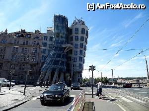 [P36] The Dancing House » foto by ariciu
 - 
<span class="allrVoted glyphicon glyphicon-heart hidden" id="av427409"></span>
<a class="m-l-10 hidden" id="sv427409" onclick="voting_Foto_DelVot(,427409,3167)" role="button">șterge vot <span class="glyphicon glyphicon-remove"></span></a>
<a id="v9427409" class=" c-red"  onclick="voting_Foto_SetVot(427409)" role="button"><span class="glyphicon glyphicon-heart-empty"></span> <b>LIKE</b> = Votează poza</a> <img class="hidden"  id="f427409W9" src="/imagini/loader.gif" border="0" /><span class="AjErrMes hidden" id="e427409ErM"></span>