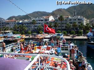 [P01] Pe vasul Orca la plecarea din Marmaris » foto by irinad
 - 
<span class="allrVoted glyphicon glyphicon-heart hidden" id="av615009"></span>
<a class="m-l-10 hidden" id="sv615009" onclick="voting_Foto_DelVot(,615009,3186)" role="button">șterge vot <span class="glyphicon glyphicon-remove"></span></a>
<a id="v9615009" class=" c-red"  onclick="voting_Foto_SetVot(615009)" role="button"><span class="glyphicon glyphicon-heart-empty"></span> <b>LIKE</b> = Votează poza</a> <img class="hidden"  id="f615009W9" src="/imagini/loader.gif" border="0" /><span class="AjErrMes hidden" id="e615009ErM"></span>