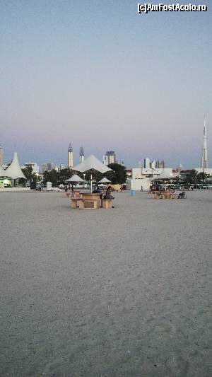 [P53] Jumeirah Public Beach » foto by xioana
 - 
<span class="allrVoted glyphicon glyphicon-heart hidden" id="av546017"></span>
<a class="m-l-10 hidden" id="sv546017" onclick="voting_Foto_DelVot(,546017,3199)" role="button">șterge vot <span class="glyphicon glyphicon-remove"></span></a>
<a id="v9546017" class=" c-red"  onclick="voting_Foto_SetVot(546017)" role="button"><span class="glyphicon glyphicon-heart-empty"></span> <b>LIKE</b> = Votează poza</a> <img class="hidden"  id="f546017W9" src="/imagini/loader.gif" border="0" /><span class="AjErrMes hidden" id="e546017ErM"></span>