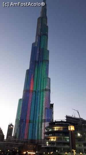 [P16] Burj Khalifa, noaptea » foto by asilvioaiei
 - 
<span class="allrVoted glyphicon glyphicon-heart hidden" id="av833926"></span>
<a class="m-l-10 hidden" id="sv833926" onclick="voting_Foto_DelVot(,833926,3202)" role="button">șterge vot <span class="glyphicon glyphicon-remove"></span></a>
<a id="v9833926" class=" c-red"  onclick="voting_Foto_SetVot(833926)" role="button"><span class="glyphicon glyphicon-heart-empty"></span> <b>LIKE</b> = Votează poza</a> <img class="hidden"  id="f833926W9" src="/imagini/loader.gif" border="0" /><span class="AjErrMes hidden" id="e833926ErM"></span>