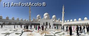 [P13] Moscheea Sheik Zayed Abu Dhabi » foto by AZE
 - 
<span class="allrVoted glyphicon glyphicon-heart hidden" id="av1488103"></span>
<a class="m-l-10 hidden" id="sv1488103" onclick="voting_Foto_DelVot(,1488103,3202)" role="button">șterge vot <span class="glyphicon glyphicon-remove"></span></a>
<a id="v91488103" class=" c-red"  onclick="voting_Foto_SetVot(1488103)" role="button"><span class="glyphicon glyphicon-heart-empty"></span> <b>LIKE</b> = Votează poza</a> <img class="hidden"  id="f1488103W9" src="/imagini/loader.gif" border="0" /><span class="AjErrMes hidden" id="e1488103ErM"></span>