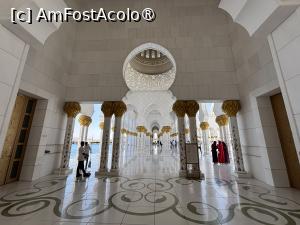 [P14] Moscheea Sheik Zayed Abu Dhabi » foto by AZE
 - 
<span class="allrVoted glyphicon glyphicon-heart hidden" id="av1488104"></span>
<a class="m-l-10 hidden" id="sv1488104" onclick="voting_Foto_DelVot(,1488104,3202)" role="button">șterge vot <span class="glyphicon glyphicon-remove"></span></a>
<a id="v91488104" class=" c-red"  onclick="voting_Foto_SetVot(1488104)" role="button"><span class="glyphicon glyphicon-heart-empty"></span> <b>LIKE</b> = Votează poza</a> <img class="hidden"  id="f1488104W9" src="/imagini/loader.gif" border="0" /><span class="AjErrMes hidden" id="e1488104ErM"></span>