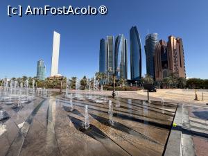 [P47] Abu Dhabi,clădiri înalte » foto by AZE
 - 
<span class="allrVoted glyphicon glyphicon-heart hidden" id="av1488137"></span>
<a class="m-l-10 hidden" id="sv1488137" onclick="voting_Foto_DelVot(,1488137,3202)" role="button">șterge vot <span class="glyphicon glyphicon-remove"></span></a>
<a id="v91488137" class=" c-red"  onclick="voting_Foto_SetVot(1488137)" role="button"><span class="glyphicon glyphicon-heart-empty"></span> <b>LIKE</b> = Votează poza</a> <img class="hidden"  id="f1488137W9" src="/imagini/loader.gif" border="0" /><span class="AjErrMes hidden" id="e1488137ErM"></span>