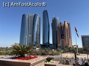 [P50] Abu Dhabi,clădiri înalte » foto by AZE
 - 
<span class="allrVoted glyphicon glyphicon-heart hidden" id="av1488140"></span>
<a class="m-l-10 hidden" id="sv1488140" onclick="voting_Foto_DelVot(,1488140,3202)" role="button">șterge vot <span class="glyphicon glyphicon-remove"></span></a>
<a id="v91488140" class=" c-red"  onclick="voting_Foto_SetVot(1488140)" role="button"><span class="glyphicon glyphicon-heart-empty"></span> <b>LIKE</b> = Votează poza</a> <img class="hidden"  id="f1488140W9" src="/imagini/loader.gif" border="0" /><span class="AjErrMes hidden" id="e1488140ErM"></span>