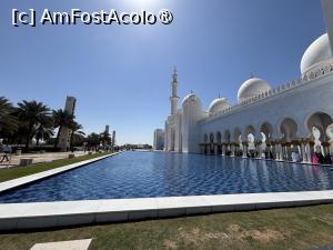 [P08] Moscheea Sheik Zayed Abu Dhabi » foto by AZE
 - 
<span class="allrVoted glyphicon glyphicon-heart hidden" id="av1488098"></span>
<a class="m-l-10 hidden" id="sv1488098" onclick="voting_Foto_DelVot(,1488098,3202)" role="button">șterge vot <span class="glyphicon glyphicon-remove"></span></a>
<a id="v91488098" class=" c-red"  onclick="voting_Foto_SetVot(1488098)" role="button"><span class="glyphicon glyphicon-heart-empty"></span> <b>LIKE</b> = Votează poza</a> <img class="hidden"  id="f1488098W9" src="/imagini/loader.gif" border="0" /><span class="AjErrMes hidden" id="e1488098ErM"></span>