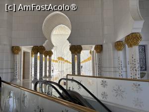 [P09] Moscheea Sheik Zayed Abu Dhabi » foto by AZE
 - 
<span class="allrVoted glyphicon glyphicon-heart hidden" id="av1488099"></span>
<a class="m-l-10 hidden" id="sv1488099" onclick="voting_Foto_DelVot(,1488099,3202)" role="button">șterge vot <span class="glyphicon glyphicon-remove"></span></a>
<a id="v91488099" class=" c-red"  onclick="voting_Foto_SetVot(1488099)" role="button"><span class="glyphicon glyphicon-heart-empty"></span> <b>LIKE</b> = Votează poza</a> <img class="hidden"  id="f1488099W9" src="/imagini/loader.gif" border="0" /><span class="AjErrMes hidden" id="e1488099ErM"></span>