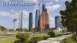 [P41] Ansamblul Etihad Towers,  Bab Al Qasr și Grand Hyatt Abu Dhabi. » foto by elenaadina
 - 
<span class="allrVoted glyphicon glyphicon-heart hidden" id="av1548311"></span>
<a class="m-l-10 hidden" id="sv1548311" onclick="voting_Foto_DelVot(,1548311,3202)" role="button">șterge vot <span class="glyphicon glyphicon-remove"></span></a>
<a id="v91548311" class=" c-red"  onclick="voting_Foto_SetVot(1548311)" role="button"><span class="glyphicon glyphicon-heart-empty"></span> <b>LIKE</b> = Votează poza</a> <img class="hidden"  id="f1548311W9" src="/imagini/loader.gif" border="0" /><span class="AjErrMes hidden" id="e1548311ErM"></span>
