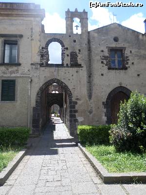 [P14] Porta San Nicola, secolul XV/Randazzo » foto by amero
 - 
<span class="allrVoted glyphicon glyphicon-heart hidden" id="av624760"></span>
<a class="m-l-10 hidden" id="sv624760" onclick="voting_Foto_DelVot(,624760,3281)" role="button">șterge vot <span class="glyphicon glyphicon-remove"></span></a>
<a id="v9624760" class=" c-red"  onclick="voting_Foto_SetVot(624760)" role="button"><span class="glyphicon glyphicon-heart-empty"></span> <b>LIKE</b> = Votează poza</a> <img class="hidden"  id="f624760W9" src="/imagini/loader.gif" border="0" /><span class="AjErrMes hidden" id="e624760ErM"></span>