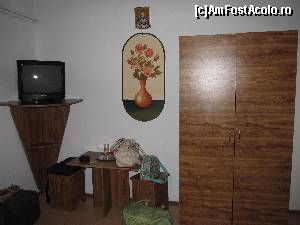 [P04] Casa Noastra Sinaia- deasupra masutei tablou cu flori si o icoana » foto by luciaoradea
 - 
<span class="allrVoted glyphicon glyphicon-heart hidden" id="av618921"></span>
<a class="m-l-10 hidden" id="sv618921" onclick="voting_Foto_DelVot(,618921,3317)" role="button">șterge vot <span class="glyphicon glyphicon-remove"></span></a>
<a id="v9618921" class=" c-red"  onclick="voting_Foto_SetVot(618921)" role="button"><span class="glyphicon glyphicon-heart-empty"></span> <b>LIKE</b> = Votează poza</a> <img class="hidden"  id="f618921W9" src="/imagini/loader.gif" border="0" /><span class="AjErrMes hidden" id="e618921ErM"></span>