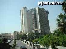 [P42] Hotel urias, centru Cairo;pacat de peretii gri si care aratau exact la fel de curati ca un camin de nefamilisti din Bucuresti.Bucurestiul? mai usor cu denigrarea lui, meteahna mioritica, deh... » foto by costin1968
 - 
<span class="allrVoted glyphicon glyphicon-heart hidden" id="av156199"></span>
<a class="m-l-10 hidden" id="sv156199" onclick="voting_Foto_DelVot(,156199,3319)" role="button">șterge vot <span class="glyphicon glyphicon-remove"></span></a>
<a id="v9156199" class=" c-red"  onclick="voting_Foto_SetVot(156199)" role="button"><span class="glyphicon glyphicon-heart-empty"></span> <b>LIKE</b> = Votează poza</a> <img class="hidden"  id="f156199W9" src="/imagini/loader.gif" border="0" /><span class="AjErrMes hidden" id="e156199ErM"></span>