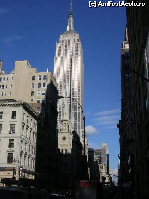 [P01] Empire State Building văzut de pe Fifth Avenue » foto by Marian Preda
 - 
<span class="allrVoted glyphicon glyphicon-heart hidden" id="av677648"></span>
<a class="m-l-10 hidden" id="sv677648" onclick="voting_Foto_DelVot(,677648,3385)" role="button">șterge vot <span class="glyphicon glyphicon-remove"></span></a>
<a id="v9677648" class=" c-red"  onclick="voting_Foto_SetVot(677648)" role="button"><span class="glyphicon glyphicon-heart-empty"></span> <b>LIKE</b> = Votează poza</a> <img class="hidden"  id="f677648W9" src="/imagini/loader.gif" border="0" /><span class="AjErrMes hidden" id="e677648ErM"></span>