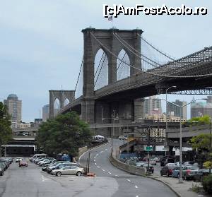 P03 [APR-2005] Podul Brooklyn era cel mai mare pod suspendat din lume şi primul construit din oţel