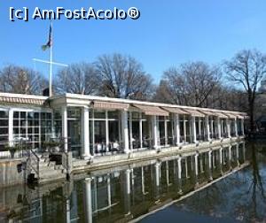 [P16] Boathouse unde se poate mânca, dar și închiria bărci.  » foto by ioan marinescu
 - 
<span class="allrVoted glyphicon glyphicon-heart hidden" id="av947991"></span>
<a class="m-l-10 hidden" id="sv947991" onclick="voting_Foto_DelVot(,947991,3385)" role="button">șterge vot <span class="glyphicon glyphicon-remove"></span></a>
<a id="v9947991" class=" c-red"  onclick="voting_Foto_SetVot(947991)" role="button"><span class="glyphicon glyphicon-heart-empty"></span> <b>LIKE</b> = Votează poza</a> <img class="hidden"  id="f947991W9" src="/imagini/loader.gif" border="0" /><span class="AjErrMes hidden" id="e947991ErM"></span>