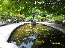 [P29] Central Park - conservatory garden cu fantani arteziene » foto by delia58
 - 
<span class="allrVoted glyphicon glyphicon-heart hidden" id="av222572"></span>
<a class="m-l-10 hidden" id="sv222572" onclick="voting_Foto_DelVot(,222572,3385)" role="button">șterge vot <span class="glyphicon glyphicon-remove"></span></a>
<a id="v9222572" class=" c-red"  onclick="voting_Foto_SetVot(222572)" role="button"><span class="glyphicon glyphicon-heart-empty"></span> <b>LIKE</b> = Votează poza</a> <img class="hidden"  id="f222572W9" src="/imagini/loader.gif" border="0" /><span class="AjErrMes hidden" id="e222572ErM"></span>