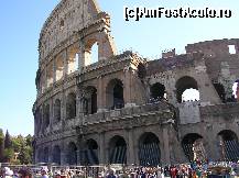 [P17] Roma - la Colosseum. » foto by presario
 - 
<span class="allrVoted glyphicon glyphicon-heart hidden" id="av67477"></span>
<a class="m-l-10 hidden" id="sv67477" onclick="voting_Foto_DelVot(,67477,3406)" role="button">șterge vot <span class="glyphicon glyphicon-remove"></span></a>
<a id="v967477" class=" c-red"  onclick="voting_Foto_SetVot(67477)" role="button"><span class="glyphicon glyphicon-heart-empty"></span> <b>LIKE</b> = Votează poza</a> <img class="hidden"  id="f67477W9" src="/imagini/loader.gif" border="0" /><span class="AjErrMes hidden" id="e67477ErM"></span>