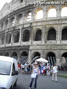 [P01] Intrarea la Colosseum » foto by Costi
 - 
<span class="allrVoted glyphicon glyphicon-heart hidden" id="av48126"></span>
<a class="m-l-10 hidden" id="sv48126" onclick="voting_Foto_DelVot(,48126,3406)" role="button">șterge vot <span class="glyphicon glyphicon-remove"></span></a>
<a id="v948126" class=" c-red"  onclick="voting_Foto_SetVot(48126)" role="button"><span class="glyphicon glyphicon-heart-empty"></span> <b>LIKE</b> = Votează poza</a> <img class="hidden"  id="f48126W9" src="/imagini/loader.gif" border="0" /><span class="AjErrMes hidden" id="e48126ErM"></span>