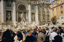 [P06] Fontana di Trevi , acoperita partial de multime . » foto by must-see*
 - 
<span class="allrVoted glyphicon glyphicon-heart hidden" id="av57892"></span>
<a class="m-l-10 hidden" id="sv57892" onclick="voting_Foto_DelVot(,57892,3406)" role="button">șterge vot <span class="glyphicon glyphicon-remove"></span></a>
<a id="v957892" class=" c-red"  onclick="voting_Foto_SetVot(57892)" role="button"><span class="glyphicon glyphicon-heart-empty"></span> <b>LIKE</b> = Votează poza</a> <img class="hidden"  id="f57892W9" src="/imagini/loader.gif" border="0" /><span class="AjErrMes hidden" id="e57892ErM"></span>