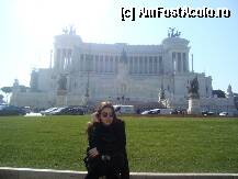 [P07] Roma - Altare della Patria şi Monumento Nazionale  a Vittorio Emanuele II » foto by popescu.borsa*
 - 
<span class="allrVoted glyphicon glyphicon-heart hidden" id="av191204"></span>
<a class="m-l-10 hidden" id="sv191204" onclick="voting_Foto_DelVot(,191204,3406)" role="button">șterge vot <span class="glyphicon glyphicon-remove"></span></a>
<a id="v9191204" class=" c-red"  onclick="voting_Foto_SetVot(191204)" role="button"><span class="glyphicon glyphicon-heart-empty"></span> <b>LIKE</b> = Votează poza</a> <img class="hidden"  id="f191204W9" src="/imagini/loader.gif" border="0" /><span class="AjErrMes hidden" id="e191204ErM"></span>