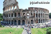 [P53] Z2: Vedere asupra Colosseumului din fata Templului lui Venus si a Romei » foto by gophren
 - 
<span class="allrVoted glyphicon glyphicon-heart hidden" id="av202015"></span>
<a class="m-l-10 hidden" id="sv202015" onclick="voting_Foto_DelVot(,202015,3406)" role="button">șterge vot <span class="glyphicon glyphicon-remove"></span></a>
<a id="v9202015" class=" c-red"  onclick="voting_Foto_SetVot(202015)" role="button"><span class="glyphicon glyphicon-heart-empty"></span> <b>LIKE</b> = Votează poza</a> <img class="hidden"  id="f202015W9" src="/imagini/loader.gif" border="0" /><span class="AjErrMes hidden" id="e202015ErM"></span>