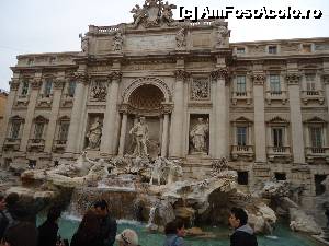 [P10] Fontana di Trevi » foto by marocanu21
 - 
<span class="allrVoted glyphicon glyphicon-heart hidden" id="av482382"></span>
<a class="m-l-10 hidden" id="sv482382" onclick="voting_Foto_DelVot(,482382,3406)" role="button">șterge vot <span class="glyphicon glyphicon-remove"></span></a>
<a id="v9482382" class=" c-red"  onclick="voting_Foto_SetVot(482382)" role="button"><span class="glyphicon glyphicon-heart-empty"></span> <b>LIKE</b> = Votează poza</a> <img class="hidden"  id="f482382W9" src="/imagini/loader.gif" border="0" /><span class="AjErrMes hidden" id="e482382ErM"></span>