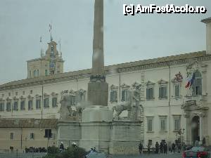 [P05] Piazza del Quirinale » foto by marocanu21
 - 
<span class="allrVoted glyphicon glyphicon-heart hidden" id="av483141"></span>
<a class="m-l-10 hidden" id="sv483141" onclick="voting_Foto_DelVot(,483141,3406)" role="button">șterge vot <span class="glyphicon glyphicon-remove"></span></a>
<a id="v9483141" class=" c-red"  onclick="voting_Foto_SetVot(483141)" role="button"><span class="glyphicon glyphicon-heart-empty"></span> <b>LIKE</b> = Votează poza</a> <img class="hidden"  id="f483141W9" src="/imagini/loader.gif" border="0" /><span class="AjErrMes hidden" id="e483141ErM"></span>