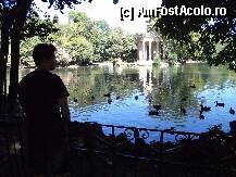 [P06] Villa Borghese Templo di Esculapio din Giardino del Lago » foto by mihaela_b
 - 
<span class="allrVoted glyphicon glyphicon-heart hidden" id="av244274"></span>
<a class="m-l-10 hidden" id="sv244274" onclick="voting_Foto_DelVot(,244274,3406)" role="button">șterge vot <span class="glyphicon glyphicon-remove"></span></a>
<a id="v9244274" class=" c-red"  onclick="voting_Foto_SetVot(244274)" role="button"><span class="glyphicon glyphicon-heart-empty"></span> <b>LIKE</b> = Votează poza</a> <img class="hidden"  id="f244274W9" src="/imagini/loader.gif" border="0" /><span class="AjErrMes hidden" id="e244274ErM"></span>