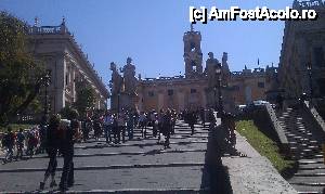 [P10] Treptele de urcare pe colina Campidoglio. Roma, Italia.  » foto by traian.leuca †
 - 
<span class="allrVoted glyphicon glyphicon-heart hidden" id="av411091"></span>
<a class="m-l-10 hidden" id="sv411091" onclick="voting_Foto_DelVot(,411091,3406)" role="button">șterge vot <span class="glyphicon glyphicon-remove"></span></a>
<a id="v9411091" class=" c-red"  onclick="voting_Foto_SetVot(411091)" role="button"><span class="glyphicon glyphicon-heart-empty"></span> <b>LIKE</b> = Votează poza</a> <img class="hidden"  id="f411091W9" src="/imagini/loader.gif" border="0" /><span class="AjErrMes hidden" id="e411091ErM"></span>