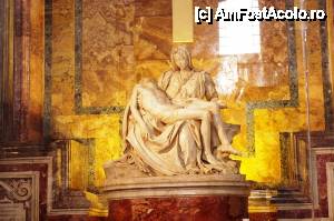 [P13] Pieta - minunata opera a lui Michelangelo, aflata in Bazilica Sfantul Petru » foto by cdiana
 - 
<span class="allrVoted glyphicon glyphicon-heart hidden" id="av434331"></span>
<a class="m-l-10 hidden" id="sv434331" onclick="voting_Foto_DelVot(,434331,3406)" role="button">șterge vot <span class="glyphicon glyphicon-remove"></span></a>
<a id="v9434331" class=" c-red"  onclick="voting_Foto_SetVot(434331)" role="button"><span class="glyphicon glyphicon-heart-empty"></span> <b>LIKE</b> = Votează poza</a> <img class="hidden"  id="f434331W9" src="/imagini/loader.gif" border="0" /><span class="AjErrMes hidden" id="e434331ErM"></span>