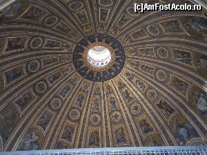 [P13] interior cupola basilicii San Pietro.  » foto by dan48
 - 
<span class="allrVoted glyphicon glyphicon-heart hidden" id="av629874"></span>
<a class="m-l-10 hidden" id="sv629874" onclick="voting_Foto_DelVot(,629874,3406)" role="button">șterge vot <span class="glyphicon glyphicon-remove"></span></a>
<a id="v9629874" class=" c-red"  onclick="voting_Foto_SetVot(629874)" role="button"><span class="glyphicon glyphicon-heart-empty"></span> <b>LIKE</b> = Votează poza</a> <img class="hidden"  id="f629874W9" src="/imagini/loader.gif" border="0" /><span class="AjErrMes hidden" id="e629874ErM"></span>