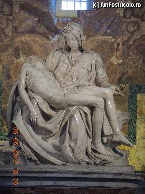 [P18] Pieta lui Michelangelo!  » foto by andromeda
 - 
<span class="allrVoted glyphicon glyphicon-heart hidden" id="av392380"></span>
<a class="m-l-10 hidden" id="sv392380" onclick="voting_Foto_DelVot(,392380,3406)" role="button">șterge vot <span class="glyphicon glyphicon-remove"></span></a>
<a id="v9392380" class=" c-red"  onclick="voting_Foto_SetVot(392380)" role="button"><span class="glyphicon glyphicon-heart-empty"></span> <b>LIKE</b> = Votează poza</a> <img class="hidden"  id="f392380W9" src="/imagini/loader.gif" border="0" /><span class="AjErrMes hidden" id="e392380ErM"></span>