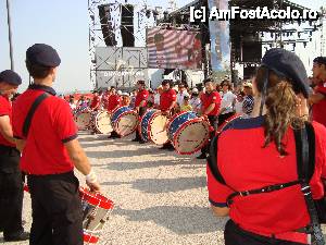 [P16] concertul lui Tony Carreira -reclama pe langa scena » foto by mireille
 - 
<span class="allrVoted glyphicon glyphicon-heart hidden" id="av486410"></span>
<a class="m-l-10 hidden" id="sv486410" onclick="voting_Foto_DelVot(,486410,3414)" role="button">șterge vot <span class="glyphicon glyphicon-remove"></span></a>
<a id="v9486410" class=" c-red"  onclick="voting_Foto_SetVot(486410)" role="button"><span class="glyphicon glyphicon-heart-empty"></span> <b>LIKE</b> = Votează poza</a> <img class="hidden"  id="f486410W9" src="/imagini/loader.gif" border="0" /><span class="AjErrMes hidden" id="e486410ErM"></span>