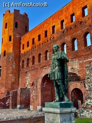 [P12] Porta Palatina » foto by adso
 - 
<span class="allrVoted glyphicon glyphicon-heart hidden" id="av1545397"></span>
<a class="m-l-10 hidden" id="sv1545397" onclick="voting_Foto_DelVot(,1545397,3466)" role="button">șterge vot <span class="glyphicon glyphicon-remove"></span></a>
<a id="v91545397" class=" c-red"  onclick="voting_Foto_SetVot(1545397)" role="button"><span class="glyphicon glyphicon-heart-empty"></span> <b>LIKE</b> = Votează poza</a> <img class="hidden"  id="f1545397W9" src="/imagini/loader.gif" border="0" /><span class="AjErrMes hidden" id="e1545397ErM"></span>