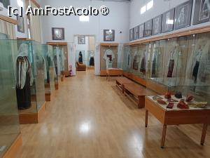 [P15] Muzeul de Artă Populară Constanța, Etaj, a treia sală cea mai mare... » foto by mprofeanu
 - 
<span class="allrVoted glyphicon glyphicon-heart hidden" id="av1522668"></span>
<a class="m-l-10 hidden" id="sv1522668" onclick="voting_Foto_DelVot(,1522668,3496)" role="button">șterge vot <span class="glyphicon glyphicon-remove"></span></a>
<a id="v91522668" class=" c-red"  onclick="voting_Foto_SetVot(1522668)" role="button"><span class="glyphicon glyphicon-heart-empty"></span> <b>LIKE</b> = Votează poza</a> <img class="hidden"  id="f1522668W9" src="/imagini/loader.gif" border="0" /><span class="AjErrMes hidden" id="e1522668ErM"></span>