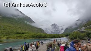 [P32] Ghețarul Briksdal si  lacul glaciar » foto by elenaadina
 - 
<span class="allrVoted glyphicon glyphicon-heart hidden" id="av1543894"></span>
<a class="m-l-10 hidden" id="sv1543894" onclick="voting_Foto_DelVot(,1543894,3499)" role="button">șterge vot <span class="glyphicon glyphicon-remove"></span></a>
<a id="v91543894" class=" c-red"  onclick="voting_Foto_SetVot(1543894)" role="button"><span class="glyphicon glyphicon-heart-empty"></span> <b>LIKE</b> = Votează poza</a> <img class="hidden"  id="f1543894W9" src="/imagini/loader.gif" border="0" /><span class="AjErrMes hidden" id="e1543894ErM"></span>