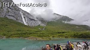 [P33] Ghețarul Briksdal si  lacul glaciar » foto by elenaadina
 - 
<span class="allrVoted glyphicon glyphicon-heart hidden" id="av1543895"></span>
<a class="m-l-10 hidden" id="sv1543895" onclick="voting_Foto_DelVot(,1543895,3499)" role="button">șterge vot <span class="glyphicon glyphicon-remove"></span></a>
<a id="v91543895" class=" c-red"  onclick="voting_Foto_SetVot(1543895)" role="button"><span class="glyphicon glyphicon-heart-empty"></span> <b>LIKE</b> = Votează poza</a> <img class="hidden"  id="f1543895W9" src="/imagini/loader.gif" border="0" /><span class="AjErrMes hidden" id="e1543895ErM"></span>
