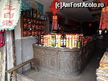 [P43] Magazinul Sanbai cu vinuri facute din orez dar si cu un alcool de 60 de grade preparat dintr-o planta numita telo.  » foto by Marian Preda
 - 
<span class="allrVoted glyphicon glyphicon-heart hidden" id="av351057"></span>
<a class="m-l-10 hidden" id="sv351057" onclick="voting_Foto_DelVot(,351057,3501)" role="button">șterge vot <span class="glyphicon glyphicon-remove"></span></a>
<a id="v9351057" class=" c-red"  onclick="voting_Foto_SetVot(351057)" role="button"><span class="glyphicon glyphicon-heart-empty"></span> <b>LIKE</b> = Votează poza</a> <img class="hidden"  id="f351057W9" src="/imagini/loader.gif" border="0" /><span class="AjErrMes hidden" id="e351057ErM"></span>