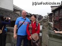 [P08] Socializez pe podul Fengyuan...  :))  » foto by Marian Preda
 - 
<span class="allrVoted glyphicon glyphicon-heart hidden" id="av351016"></span>
<a class="m-l-10 hidden" id="sv351016" onclick="voting_Foto_DelVot(,351016,3501)" role="button">șterge vot <span class="glyphicon glyphicon-remove"></span></a>
<a id="v9351016" class=" c-red"  onclick="voting_Foto_SetVot(351016)" role="button"><span class="glyphicon glyphicon-heart-empty"></span> <b>LIKE</b> = Votează poza</a> <img class="hidden"  id="f351016W9" src="/imagini/loader.gif" border="0" /><span class="AjErrMes hidden" id="e351016ErM"></span>