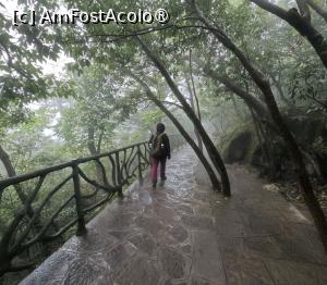 [P15] Spre Templul Tianmen » foto by elenaadina
 - 
<span class="allrVoted glyphicon glyphicon-heart hidden" id="av1505615"></span>
<a class="m-l-10 hidden" id="sv1505615" onclick="voting_Foto_DelVot(,1505615,3501)" role="button">șterge vot <span class="glyphicon glyphicon-remove"></span></a>
<a id="v91505615" class=" c-red"  onclick="voting_Foto_SetVot(1505615)" role="button"><span class="glyphicon glyphicon-heart-empty"></span> <b>LIKE</b> = Votează poza</a> <img class="hidden"  id="f1505615W9" src="/imagini/loader.gif" border="0" /><span class="AjErrMes hidden" id="e1505615ErM"></span>