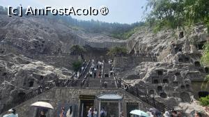 [P21] Ce mai mare si mai frumoasa grota este cea are adaposteste templul Fengxian, avand o adancime de 40 de metri si o latime de 36 de metri, adapostind 11 statui colosale, inclusiv figura sublima a lui Vairocana Budha. » foto by geani anto
 - 
<span class="allrVoted glyphicon glyphicon-heart hidden" id="av1492528"></span>
<a class="m-l-10 hidden" id="sv1492528" onclick="voting_Foto_DelVot(,1492528,3501)" role="button">șterge vot <span class="glyphicon glyphicon-remove"></span></a>
<a id="v91492528" class=" c-red"  onclick="voting_Foto_SetVot(1492528)" role="button"><span class="glyphicon glyphicon-heart-empty"></span> <b>LIKE</b> = Votează poza</a> <img class="hidden"  id="f1492528W9" src="/imagini/loader.gif" border="0" /><span class="AjErrMes hidden" id="e1492528ErM"></span>