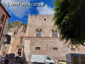 [P56] Taormina și Palazzo Corvaja. » foto by maryka
 - 
<span class="allrVoted glyphicon glyphicon-heart hidden" id="av1334123"></span>
<a class="m-l-10 hidden" id="sv1334123" onclick="voting_Foto_DelVot(,1334123,3509)" role="button">șterge vot <span class="glyphicon glyphicon-remove"></span></a>
<a id="v91334123" class=" c-red"  onclick="voting_Foto_SetVot(1334123)" role="button"><span class="glyphicon glyphicon-heart-empty"></span> <b>LIKE</b> = Votează poza</a> <img class="hidden"  id="f1334123W9" src="/imagini/loader.gif" border="0" /><span class="AjErrMes hidden" id="e1334123ErM"></span>