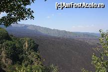 [P09] scurgeri de lava, au format o adevarata vale pe munte » foto by danieltanase*
 - 
<span class="allrVoted glyphicon glyphicon-heart hidden" id="av461527"></span>
<a class="m-l-10 hidden" id="sv461527" onclick="voting_Foto_DelVot(,461527,3509)" role="button">șterge vot <span class="glyphicon glyphicon-remove"></span></a>
<a id="v9461527" class=" c-red"  onclick="voting_Foto_SetVot(461527)" role="button"><span class="glyphicon glyphicon-heart-empty"></span> <b>LIKE</b> = Votează poza</a> <img class="hidden"  id="f461527W9" src="/imagini/loader.gif" border="0" /><span class="AjErrMes hidden" id="e461527ErM"></span>