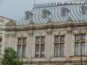 [P08] Bucureşti - Palatul de Justiţie. Detalii arhitecturale şi coroana regală sus, în capătul din stânga.  » foto by iulianic
 - 
<span class="allrVoted glyphicon glyphicon-heart hidden" id="av612293"></span>
<a class="m-l-10 hidden" id="sv612293" onclick="voting_Foto_DelVot(,612293,3511)" role="button">șterge vot <span class="glyphicon glyphicon-remove"></span></a>
<a id="v9612293" class=" c-red"  onclick="voting_Foto_SetVot(612293)" role="button"><span class="glyphicon glyphicon-heart-empty"></span> <b>LIKE</b> = Votează poza</a> <img class="hidden"  id="f612293W9" src="/imagini/loader.gif" border="0" /><span class="AjErrMes hidden" id="e612293ErM"></span>