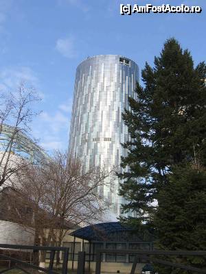 [P41] Sky Tower, cea mai înaltă clădire din România » foto by Michi
 - 
<span class="allrVoted glyphicon glyphicon-heart hidden" id="av502644"></span>
<a class="m-l-10 hidden" id="sv502644" onclick="voting_Foto_DelVot(,502644,3511)" role="button">șterge vot <span class="glyphicon glyphicon-remove"></span></a>
<a id="v9502644" class=" c-red"  onclick="voting_Foto_SetVot(502644)" role="button"><span class="glyphicon glyphicon-heart-empty"></span> <b>LIKE</b> = Votează poza</a> <img class="hidden"  id="f502644W9" src="/imagini/loader.gif" border="0" /><span class="AjErrMes hidden" id="e502644ErM"></span>