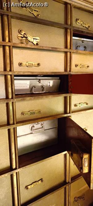 [P24] Casete de valori. » foto by tata123 🔱
 - 
<span class="allrVoted glyphicon glyphicon-heart hidden" id="av1514033"></span>
<a class="m-l-10 hidden" id="sv1514033" onclick="voting_Foto_DelVot(,1514033,3511)" role="button">șterge vot <span class="glyphicon glyphicon-remove"></span></a>
<a id="v91514033" class=" c-red"  onclick="voting_Foto_SetVot(1514033)" role="button"><span class="glyphicon glyphicon-heart-empty"></span> <b>LIKE</b> = Votează poza</a> <img class="hidden"  id="f1514033W9" src="/imagini/loader.gif" border="0" /><span class="AjErrMes hidden" id="e1514033ErM"></span>