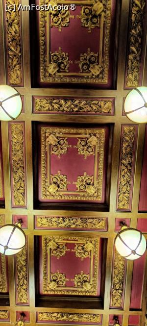 [P09] Tavan casetat - Salonul Regal. » foto by tata123 🔱
 - 
<span class="allrVoted glyphicon glyphicon-heart hidden" id="av1532863"></span>
<a class="m-l-10 hidden" id="sv1532863" onclick="voting_Foto_DelVot(,1532863,3511)" role="button">șterge vot <span class="glyphicon glyphicon-remove"></span></a>
<a id="v91532863" class=" c-red"  onclick="voting_Foto_SetVot(1532863)" role="button"><span class="glyphicon glyphicon-heart-empty"></span> <b>LIKE</b> = Votează poza</a> <img class="hidden"  id="f1532863W9" src="/imagini/loader.gif" border="0" /><span class="AjErrMes hidden" id="e1532863ErM"></span>