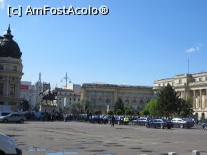 [P16] Piața Palatului în timpul ceremoniei funerare dedicate Reginei Ana (august 2016).  » foto by tata123 🔱
 - 
<span class="allrVoted glyphicon glyphicon-heart hidden" id="av928063"></span>
<a class="m-l-10 hidden" id="sv928063" onclick="voting_Foto_DelVot(,928063,3511)" role="button">șterge vot <span class="glyphicon glyphicon-remove"></span></a>
<a id="v9928063" class=" c-red"  onclick="voting_Foto_SetVot(928063)" role="button"><span class="glyphicon glyphicon-heart-empty"></span> <b>LIKE</b> = Votează poza</a> <img class="hidden"  id="f928063W9" src="/imagini/loader.gif" border="0" /><span class="AjErrMes hidden" id="e928063ErM"></span>