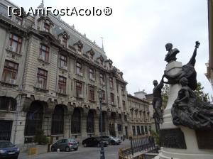 [P01] Strada Eugeniu Carada cu monumentul omonim - București.  » foto by tata123 🔱
 - 
<span class="allrVoted glyphicon glyphicon-heart hidden" id="av1034308"></span>
<a class="m-l-10 hidden" id="sv1034308" onclick="voting_Foto_DelVot(,1034308,3511)" role="button">șterge vot <span class="glyphicon glyphicon-remove"></span></a>
<a id="v91034308" class=" c-red"  onclick="voting_Foto_SetVot(1034308)" role="button"><span class="glyphicon glyphicon-heart-empty"></span> <b>LIKE</b> = Votează poza</a> <img class="hidden"  id="f1034308W9" src="/imagini/loader.gif" border="0" /><span class="AjErrMes hidden" id="e1034308ErM"></span>