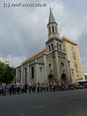 [P14] Biserica Luterană și oamenii care se adună treptat să îl vadă pe Papa Francisc I.  » foto by tata123 🔱
 - 
<span class="allrVoted glyphicon glyphicon-heart hidden" id="av1075265"></span>
<a class="m-l-10 hidden" id="sv1075265" onclick="voting_Foto_DelVot(,1075265,3511)" role="button">șterge vot <span class="glyphicon glyphicon-remove"></span></a>
<a id="v91075265" class=" c-red"  onclick="voting_Foto_SetVot(1075265)" role="button"><span class="glyphicon glyphicon-heart-empty"></span> <b>LIKE</b> = Votează poza</a> <img class="hidden"  id="f1075265W9" src="/imagini/loader.gif" border="0" /><span class="AjErrMes hidden" id="e1075265ErM"></span>